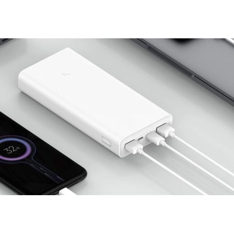 Xiaomi Mi Power Bank 3 polymer Li-ION 20000 mAh charges Nintendo Switch, or laptops.