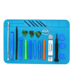 Tapis de réparation avec ces outils de démontage 