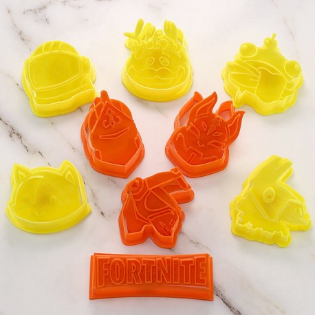 Moule à biscuit personnages Fortnite 9 pièces