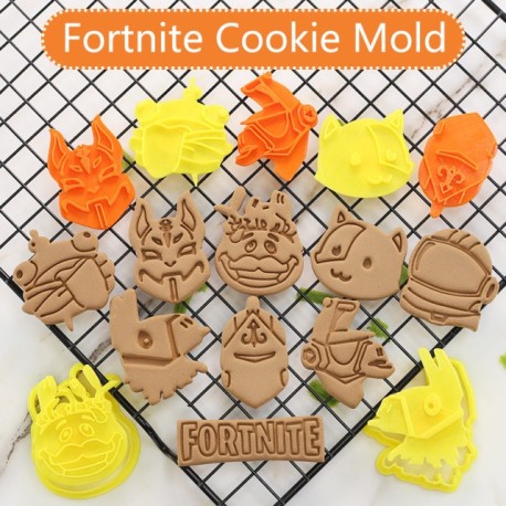 Fortnite 9-piece biscuit mold